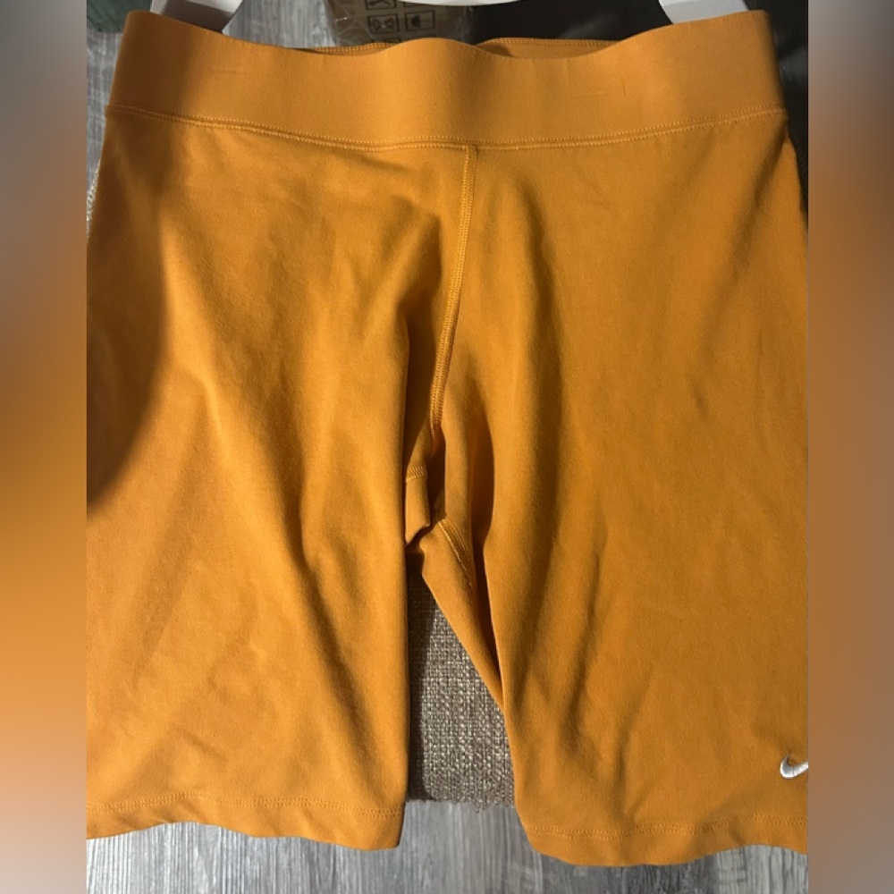Nike women’s large mustard shorts